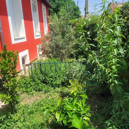 Peaceful Haven With Garden And Pool Lyon