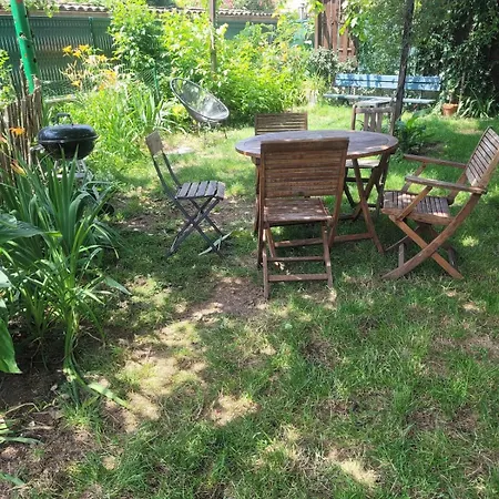 Apartment Peaceful Haven With Garden And Pool *
