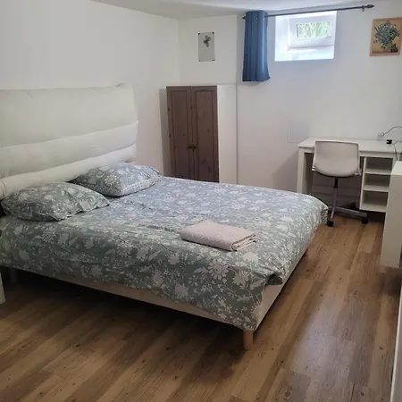 Apartment Peaceful Haven With Garden And Pool
